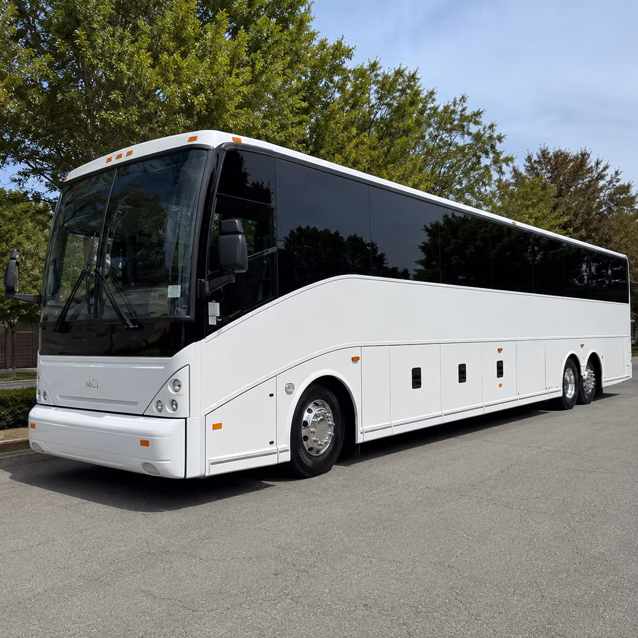 charter bus shuttle service to northwest arkansas national airport xna