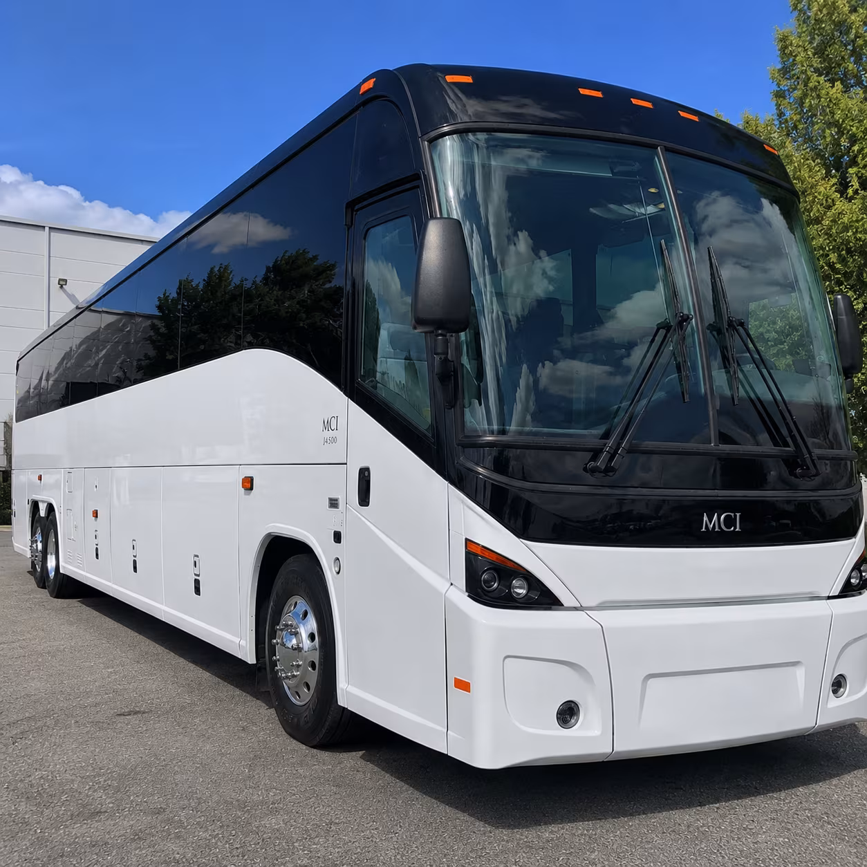easy airport transfers at xna for military and government personnel